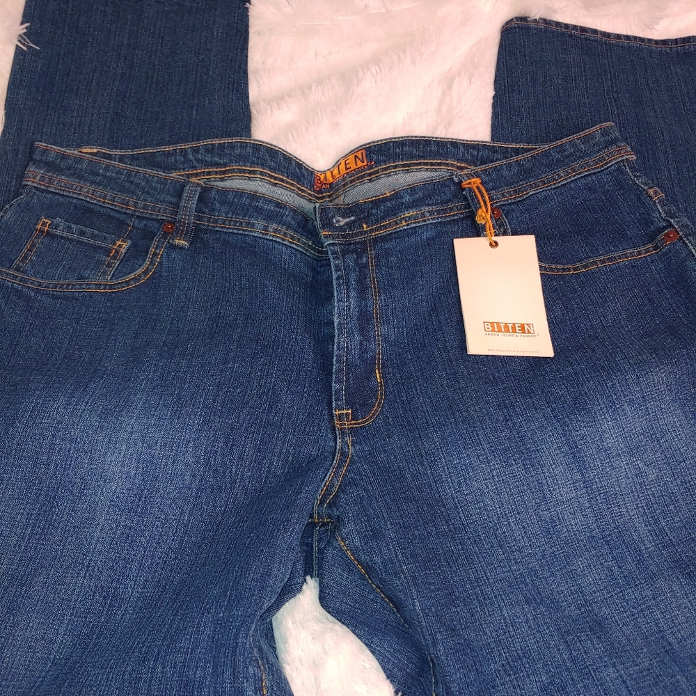 Bitten Sarah Jessica Parker..Straight Leg Jeans..(Plus Size.).. 20
